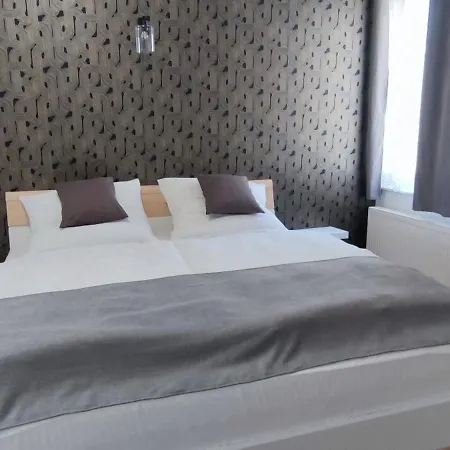 Nova Хайдусобосло