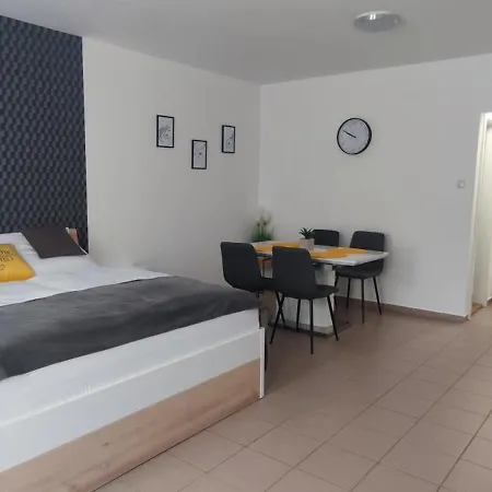 Nova 3* Хайдусобосло